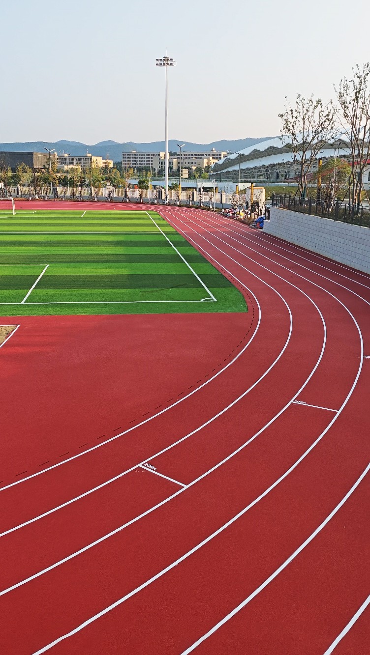 京山文峰網(wǎng)球?qū)W校跑道